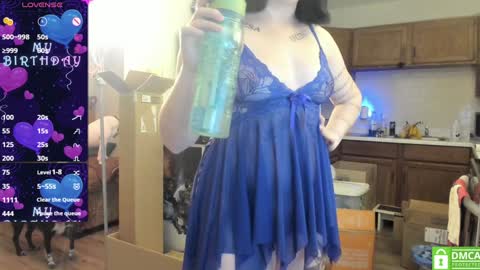 Sarah online show from 12/14/24, 06:35