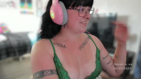 Sarah online show from 09/24/25, 12:25