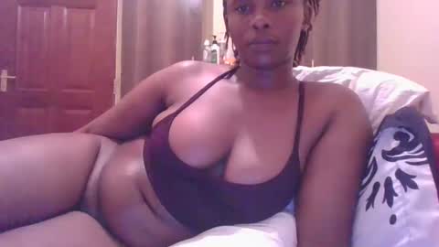 Snapshot of sarah_haggai chatting on 05/15/26, 06:15 sarah_haggai online show from 05/15/26, 06:15
