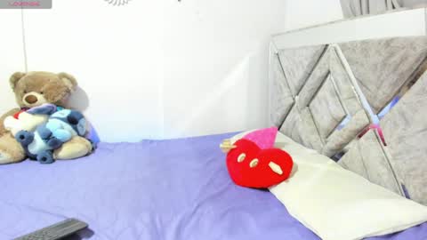 sarah_lowee online show from 04/29/26, 03:32