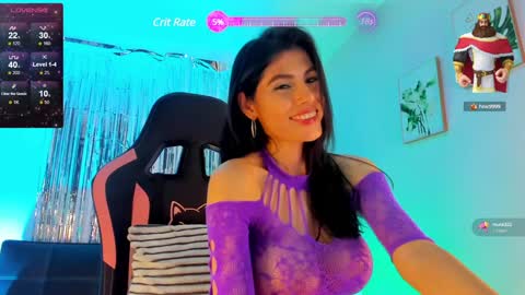 Snapshot of sarah_perez1 chatting on 12/17/24, 05:29 INSTAGRAM...sarah22 p online show from 12/17/24, 05:29