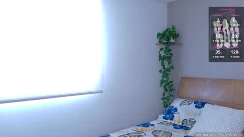 sarah_rayy online show from 10/29/25, 07:26