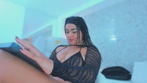 sarah online show from 10/20/25, 12:05