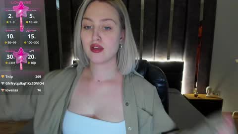 Snapshot of sarah_soul chatting on 12/27/24, 04:26 Sarah online show from 12/27/24, 04:26
