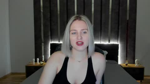 Snapshot of sarah_soul chatting on 01/02/25, 12:55 Sarah online show from 01/02/25, 12:55