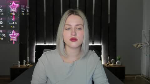 Snapshot of sarah_soul chatting on 01/27/25, 12:43 Sarah online show from 01/27/25, 12:43