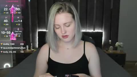 Snapshot of sarah_soul chatting on 02/09/25, 06:43 Sarah online show from 02/09/25, 06:43