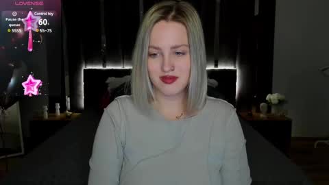 Snapshot of sarah_soul chatting on 02/22/25, 12:38 Sarah online show from 02/22/25, 12:38