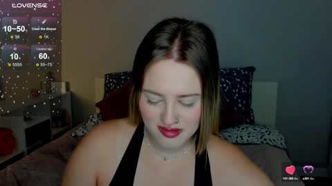 Snapshot of sarah_soul chatting on 09/10/25, 12:32 Sarah online show from 09/10/25, 12:32