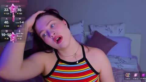 Sarah online show from 12/14/25, 11:20