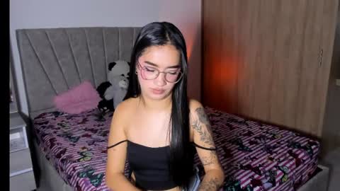 Sarah online show from 06/25/26, 12:32