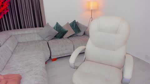 Sarah online show from 01/24/25, 11:02