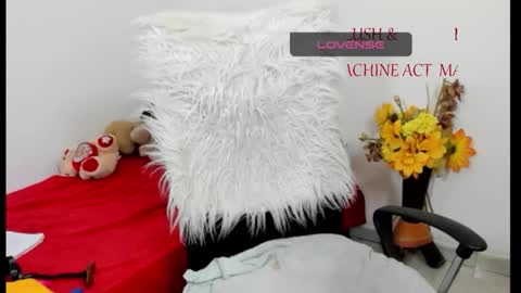 Sarah online show from 05/25/26, 03:40