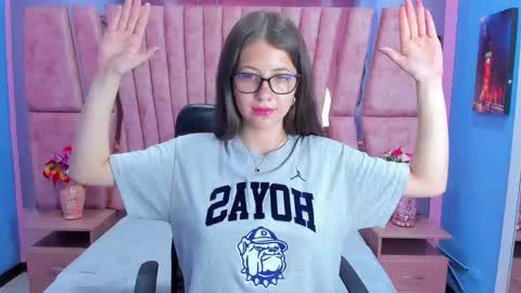 Sarah online show from 02/28/25, 05:04