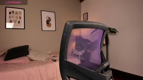   online show from 12/04/24, 11:24