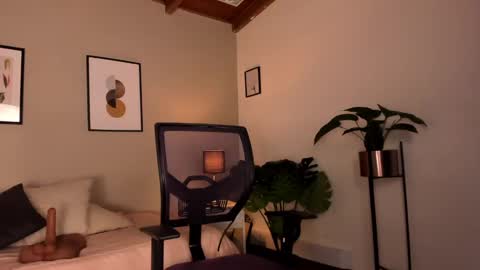   online show from 12/14/24, 01:17