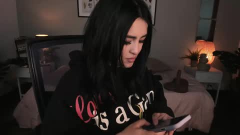   online show from 02/24/25, 11:09