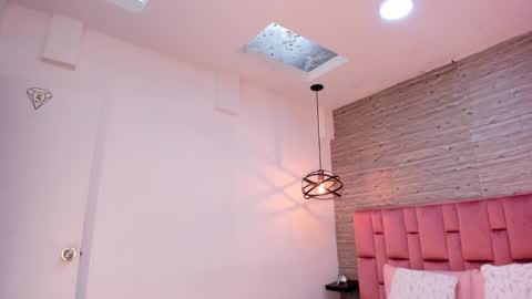 Sarah Deyvis online show from 01/15/25, 02:24