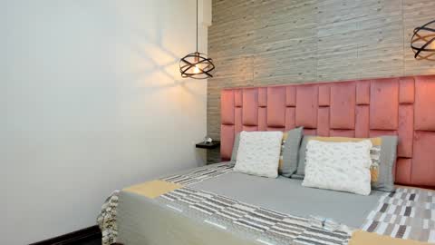 Sarah Deyvis online show from 01/21/25, 08:54