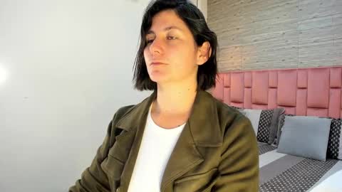 Sarah Deyvis online show from 03/04/25, 02:10