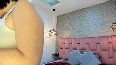 Sarah Deyvis online show from 03/05/25, 09:26