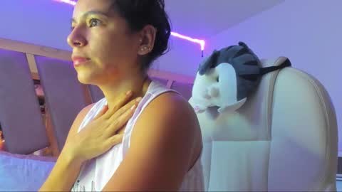 sarahhensoon online show from 12/16/25, 11:15