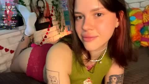 Snapshot of sarahhunnye chatting on 05/01/26, 01:43 Sarah online show from 05/01/26, 01:43