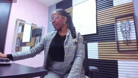 Snapshot of sarahi_pusey chatting on 05/12/26, 01:30 Sarahi pusey online show from 05/12/26, 01:30