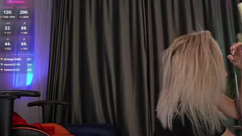 Snapshot of sarahjadore chatting on 02/10/25, 04:52 Sarahjadore online show from 02/10/25, 04:52