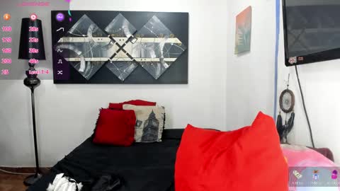  SARAHJEY     online show from 03/12/25, 08:41