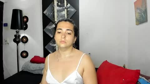  SARAHJEY     online show from 06/28/26, 06:58