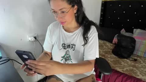Snapshot of sarahlovexxv chatting on 09/20/25, 06:14 Sarah online show from 09/20/25, 06:14
