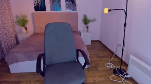 Sarah online show from 01/18/25, 07:07