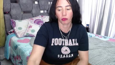 Snapshot of sarahott_1 chatting on 11/08/25, 06:40 Lia online show from 11/08/25, 06:40