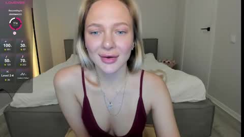 sarahphyllis online show from 05/15/26, 07:32