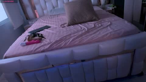 Sarah online show from 01/25/25, 08:42