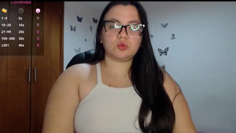 Sarah online show from 10/24/25, 04:42