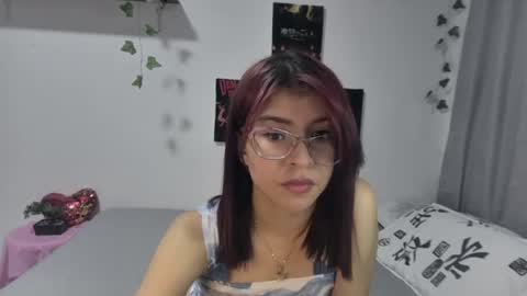 Snapshot of sarahsmitt chatting on 06/14/26, 06:21 Sarah online show from 06/14/26, 06:21