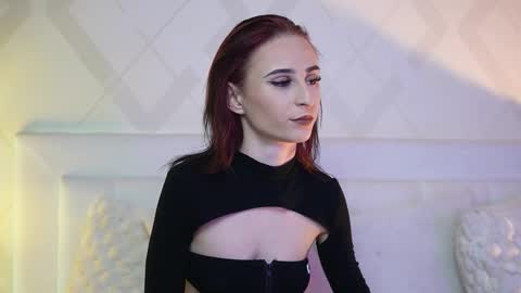  Sarai  online show from 09/27/25, 06:46