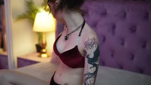  Sarai  online show from 04/30/26, 09:41