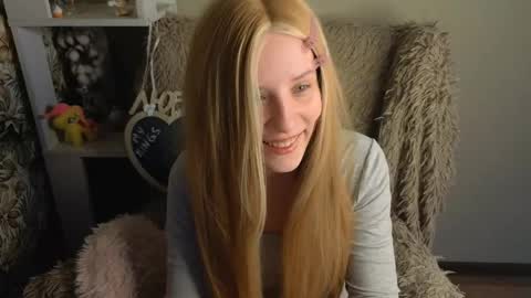 Sara online show from 05/26/26, 01:56