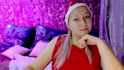 Snapshot of sarakatherin chatting on 12/25/24, 07:13 Sara online show from 12/25/24, 07:13