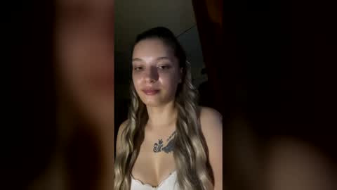 sarakeyra online show from 03/29/26, 01:38