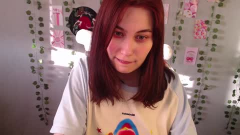 Snapshot of sarakinski chatting on 01/13/25, 07:21 Sara online show from 01/13/25, 07:21