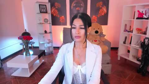 Snapshot of saralife69 chatting on 11/28/25, 12:08 saralife69 online show from 11/28/25, 12:08