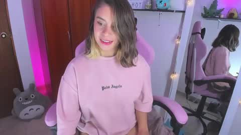 sara  online show from 02/05/25, 04:59