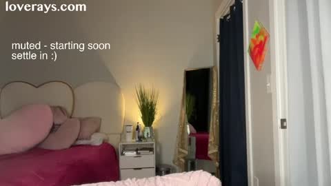 Snapshot of saraloverays chatting on 04/13/26, 02:50 Back from Vacay Follow for more here online show from 04/13/26, 02:50