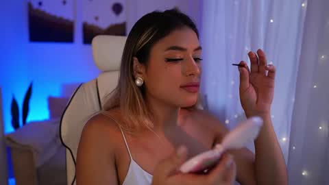 Sara online show from 12/11/24, 10:27