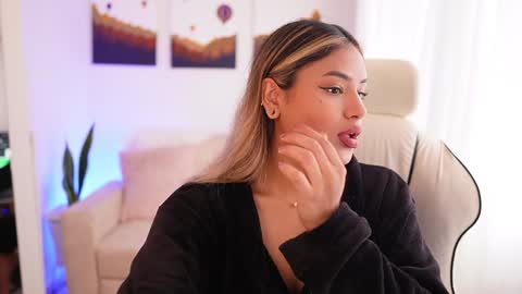 Sara online show from 12/21/24, 09:04