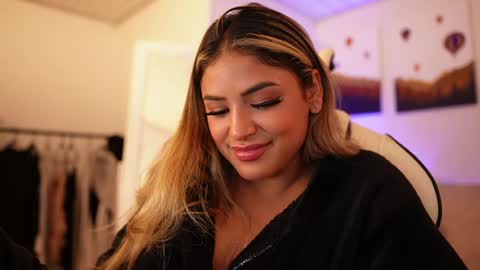 Sara online show from 01/12/25, 12:49